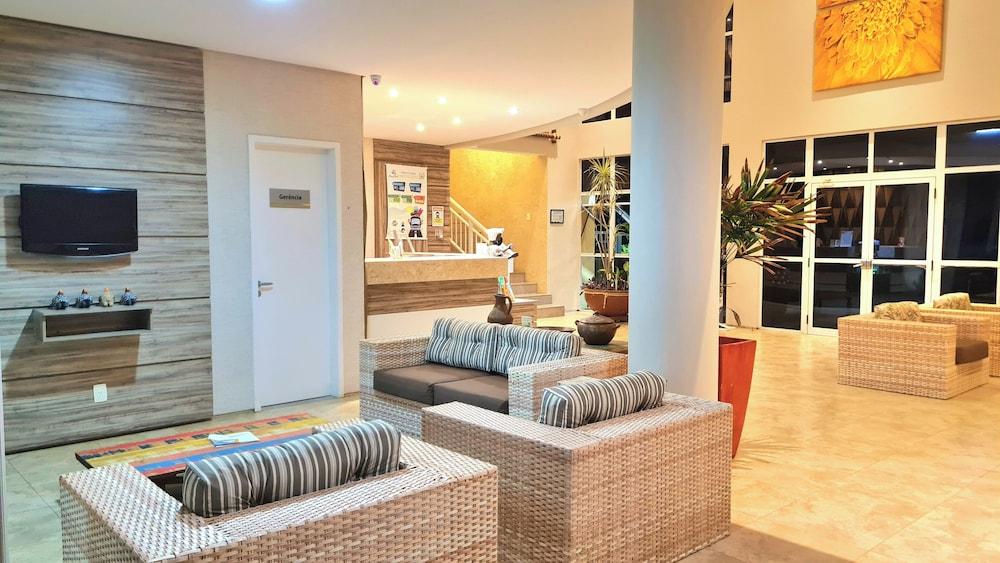 Atlantic Palace Family inn