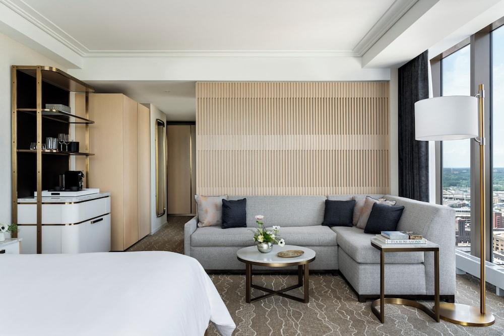 Four Seasons Hotel Minneapolis