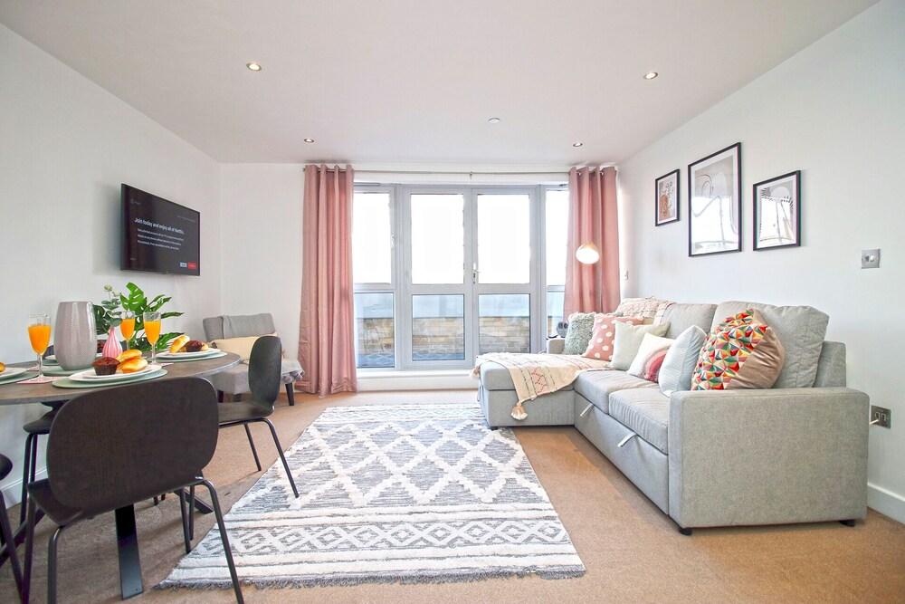 Marsh House by Ciconia