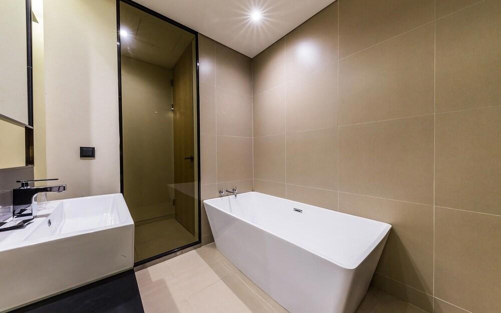 Yeoksam Hotel The Artist