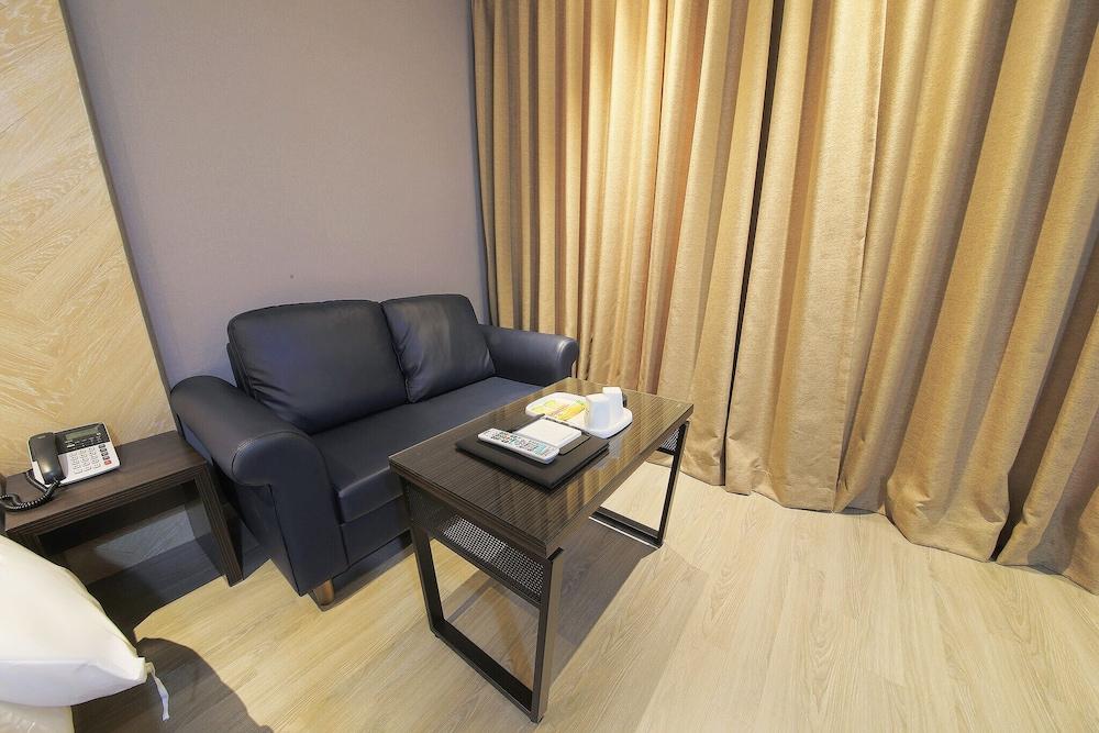 Dobong The Day Hotel