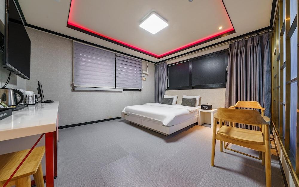 Busan Seomyeon Danube Hotel