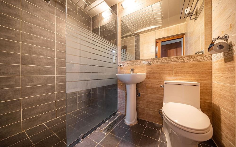 Suyu Four Seasons Hotel