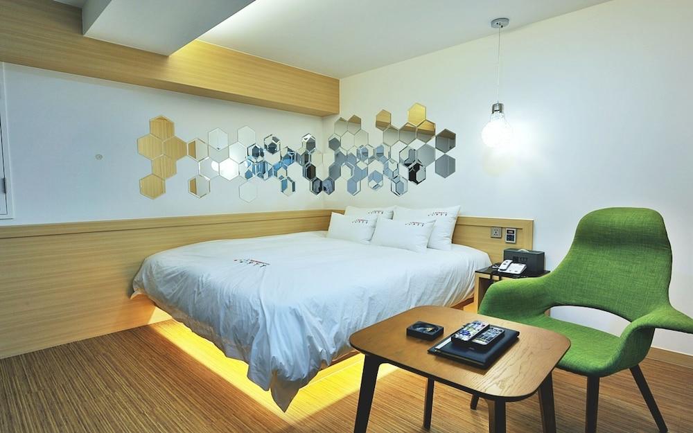 YTT Hotel Nampo-dong Busan