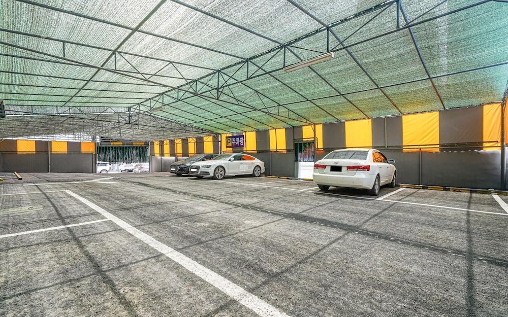 Busan Jaesongdong Hotel ro