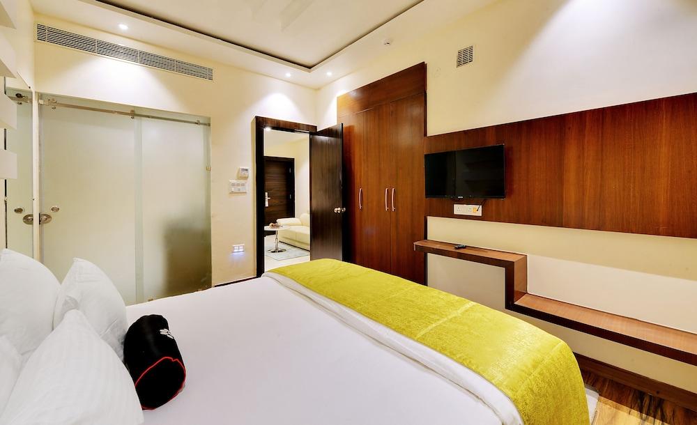 Mastiff Select Gulbarga Hotel