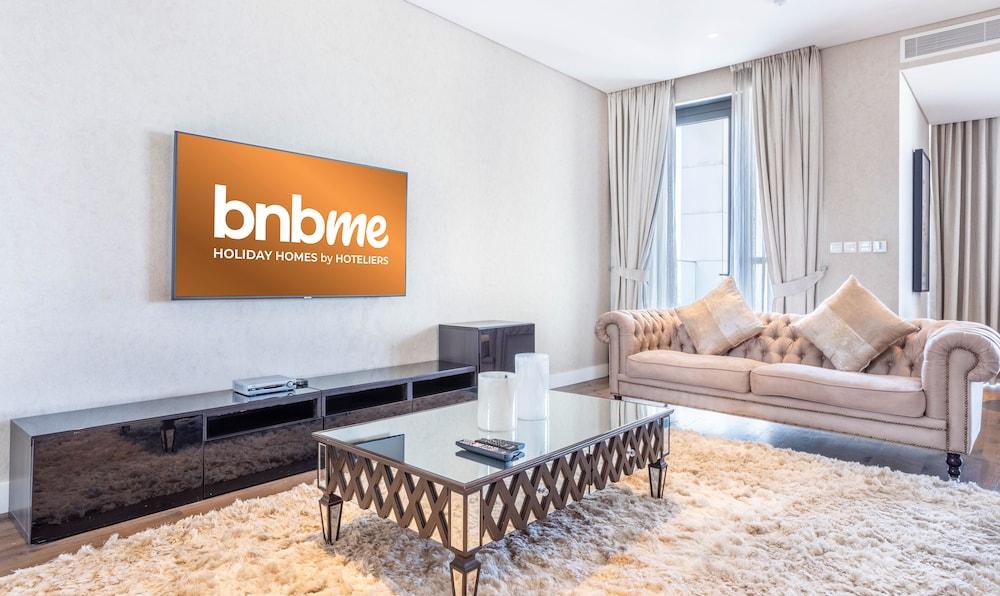 3B - CityWalk13B - 501