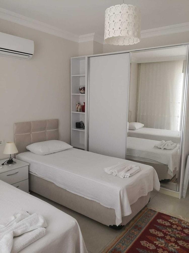 Inviting 4-bed Villa Nil Dalyan With Child Pool