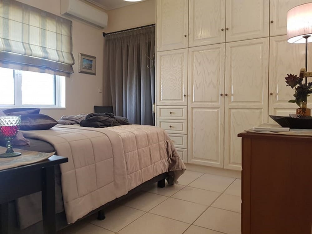 Glyfada's Cosy Apartments