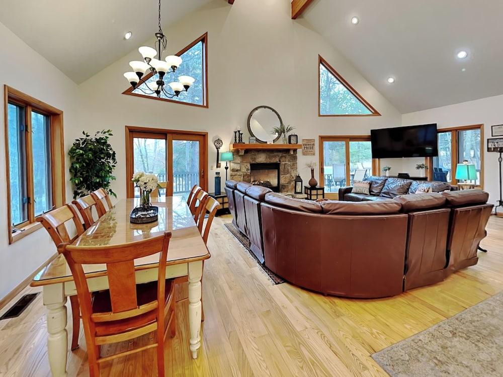 American Pride by Taylor Made Deep Creek