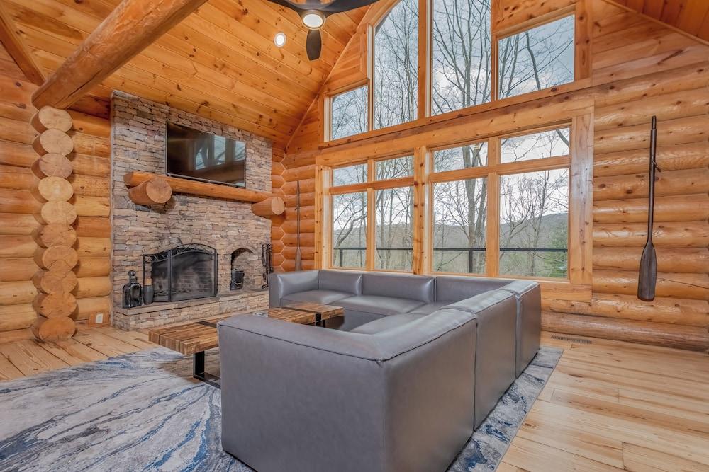 Ar'ya Relaxed Chalet by Taylor Made Deep Creek