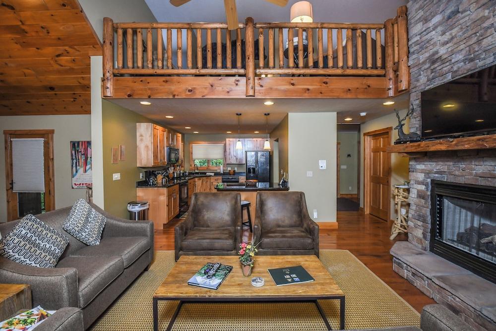 Bears Lair by Taylor Made Deep Creek