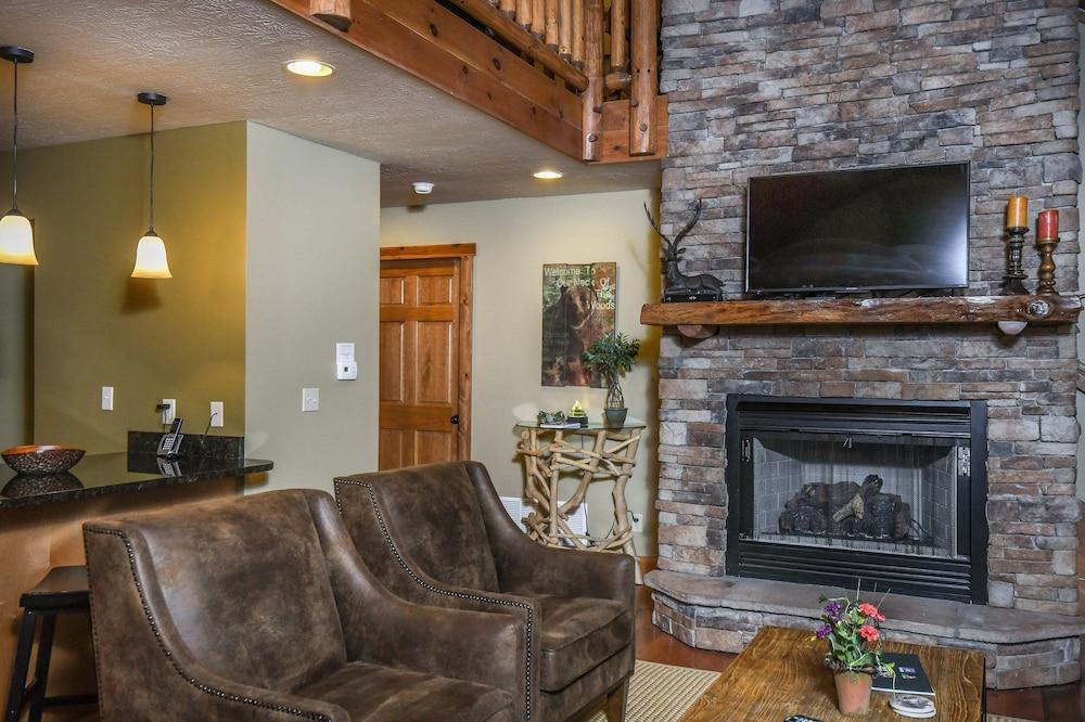 Bears Lair by Taylor Made Deep Creek