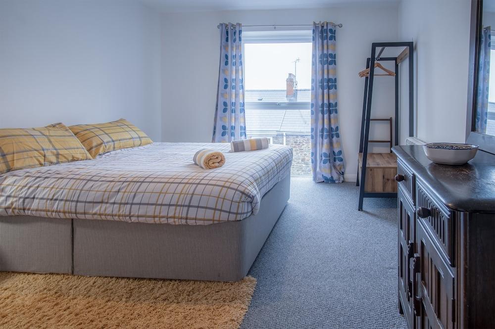 Pharmacy Court - 2 Bed - Saundersfoot