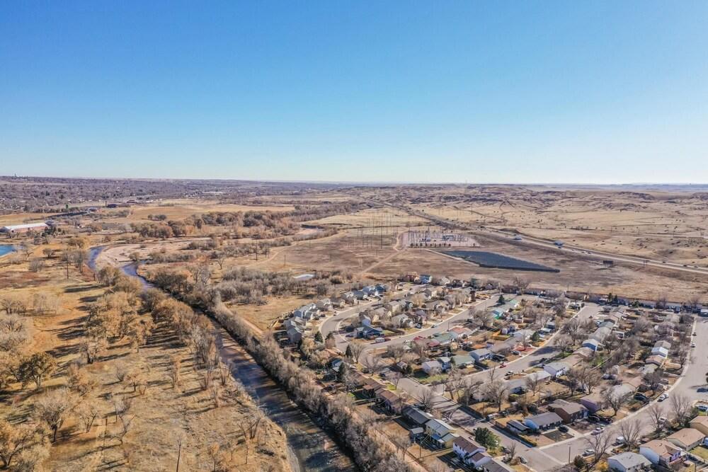 South Side COS Ft Carson Value Stay Dogs OK