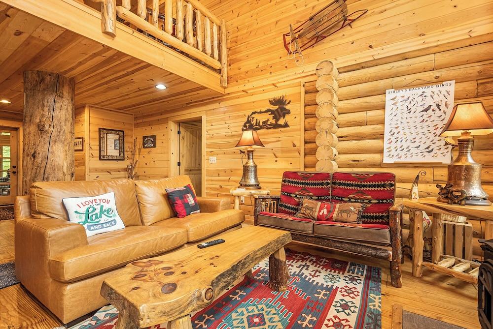 Big Log Lodge by Taylor Made Deep Creek
