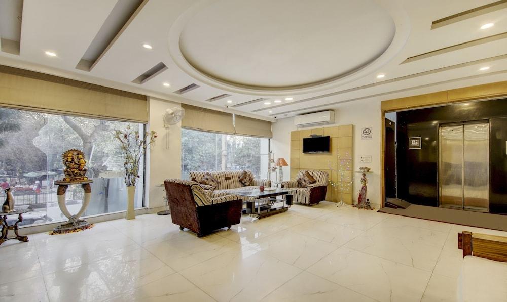 Treebo The Kings Plaza