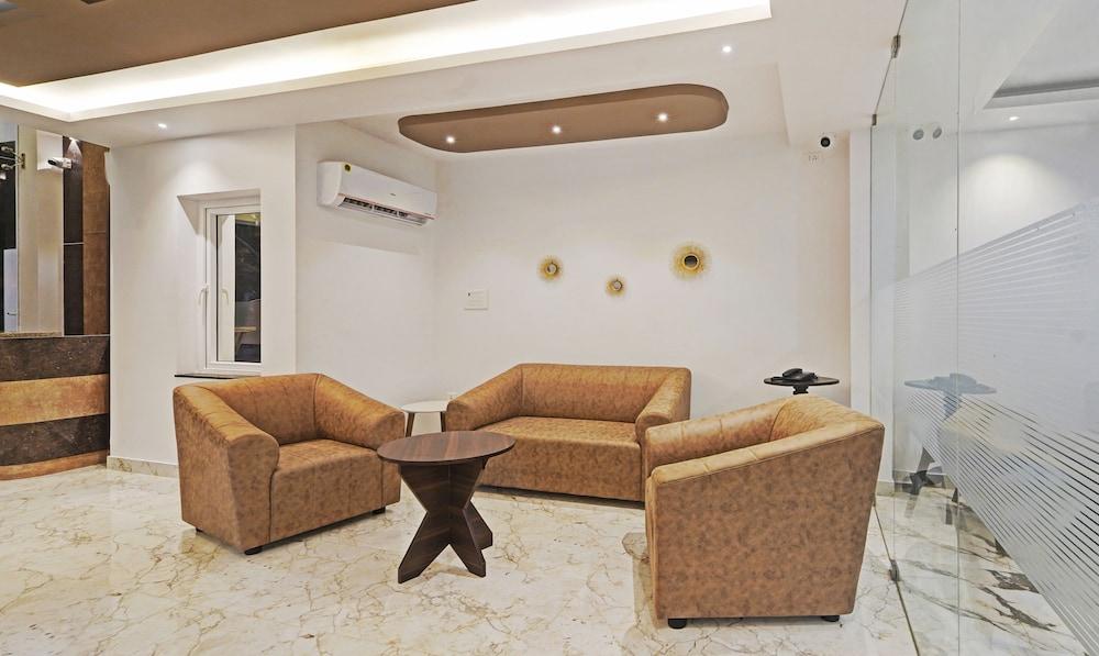 Treebo Trend Raffis' Andalusia