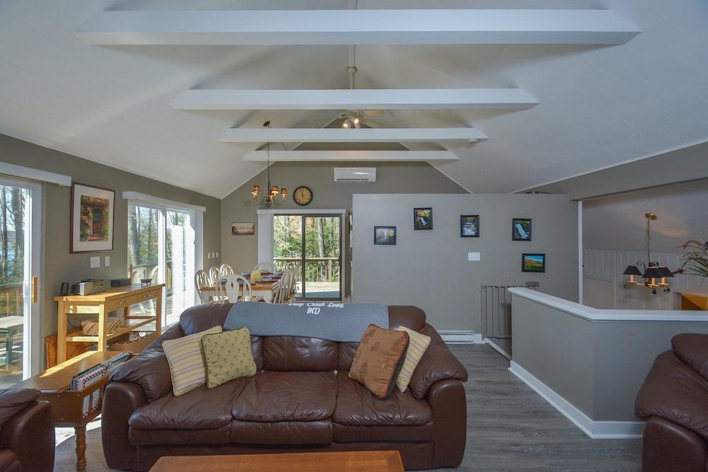 Donnas Choice by Taylor Made Deep Creek