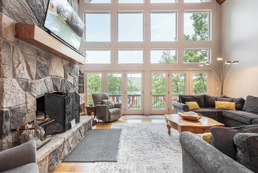 Friday's Escape by Taylor Made Deep Creek