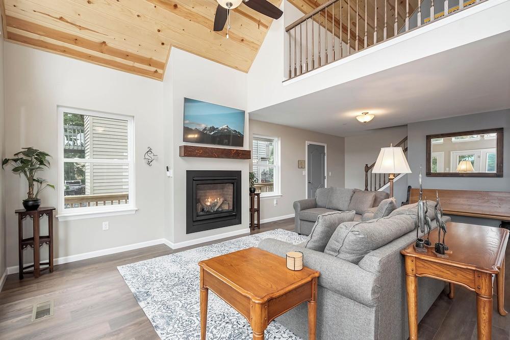 Glencoe by Taylor Made Deep Creek