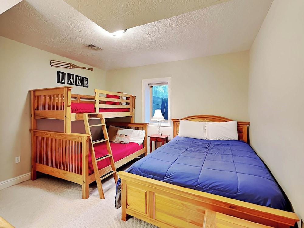 Heavenly Grove by Taylor Made Deep Creek