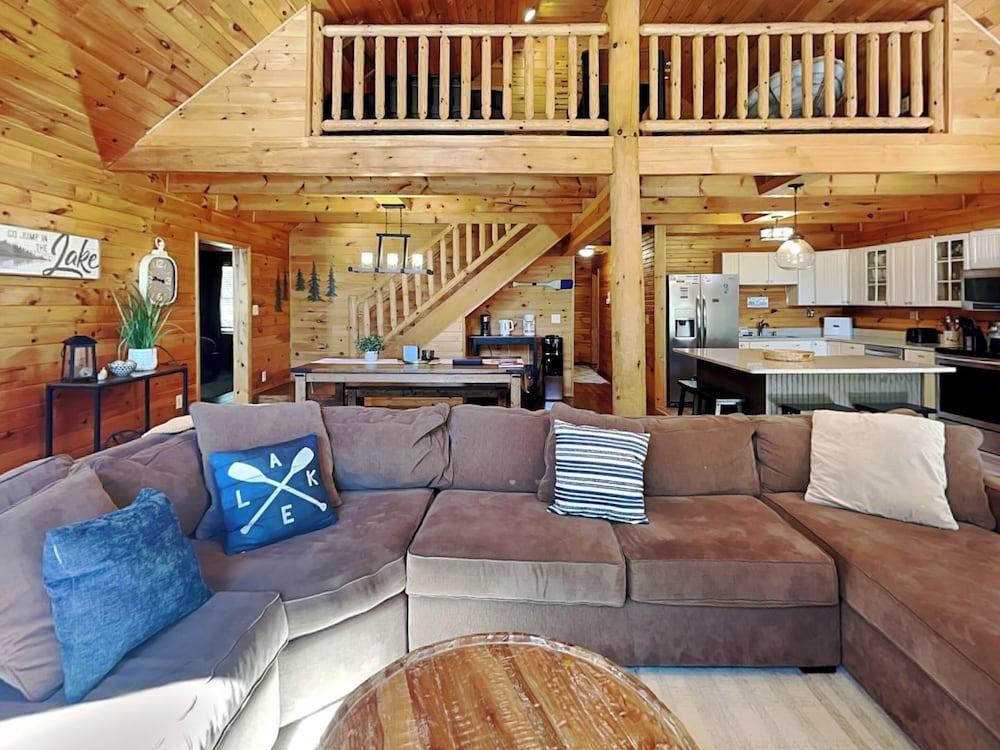 Bearly Beehaven by Taylor Made Deep Creek