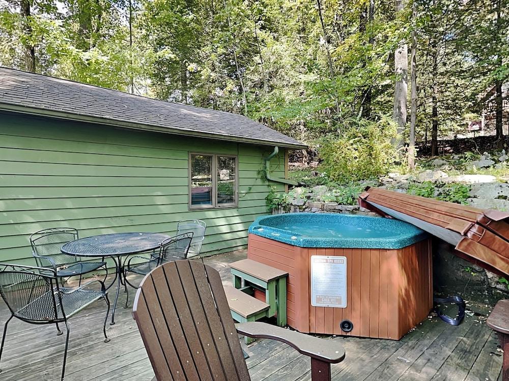 Mountain Escape by Taylor Made Deep Creek