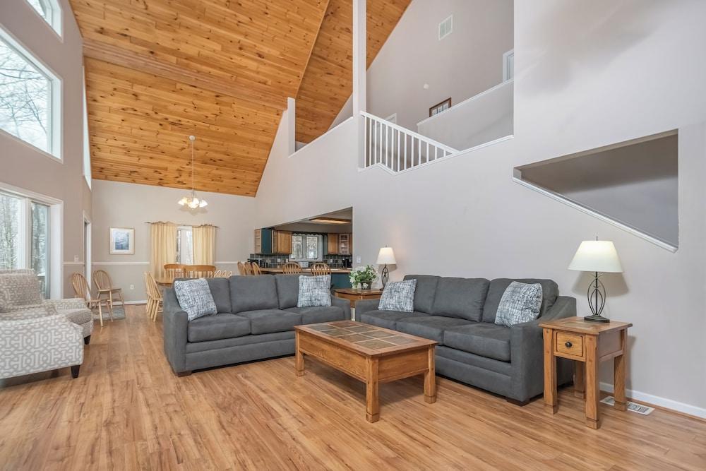 Mountain Meadow by Taylor Made Deep Creek