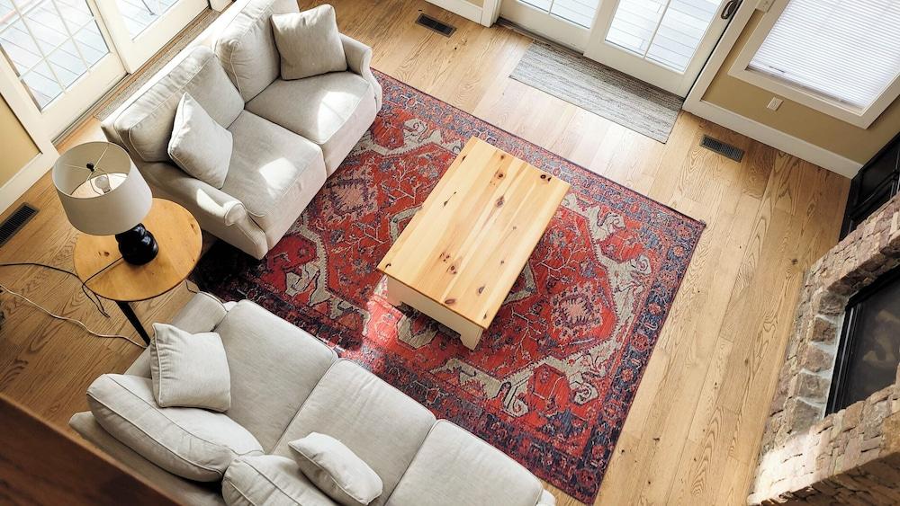 Mountain Splendor by Taylor Made Deep Creek