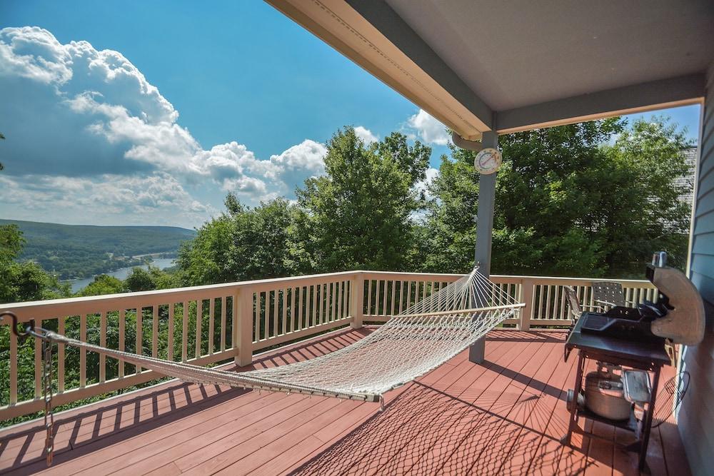 On Eagle's Wings by Taylor Made Deep Creek