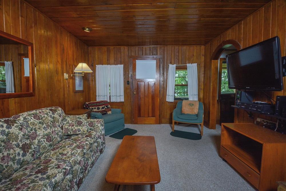 Simpson's Sanctuary by Taylor Made Deep Creek