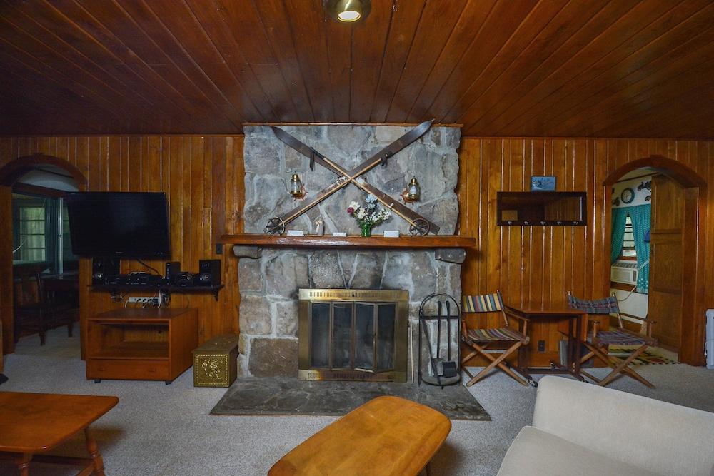 Simpson's Sanctuary by Taylor Made Deep Creek