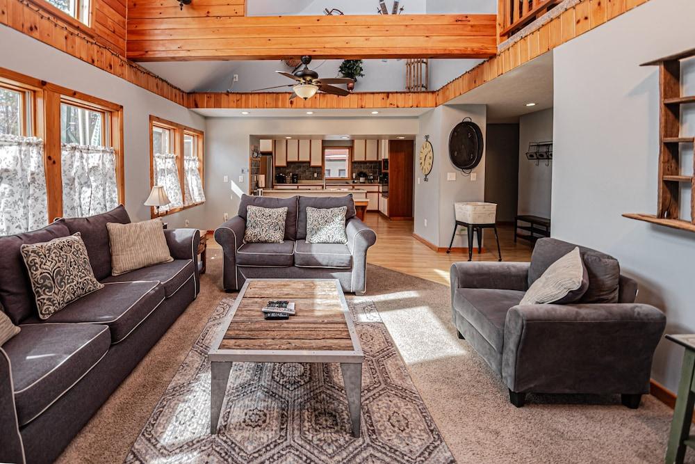 Sunkissed Lodge by Taylor Made Deep Creek