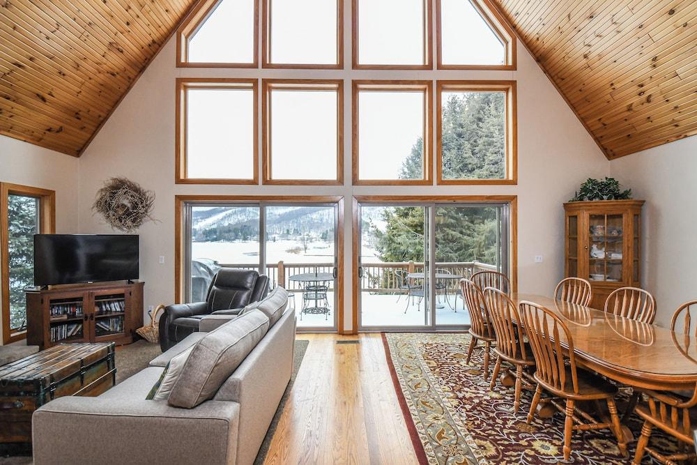 Sunny Boy by Taylor Made Deep Creek