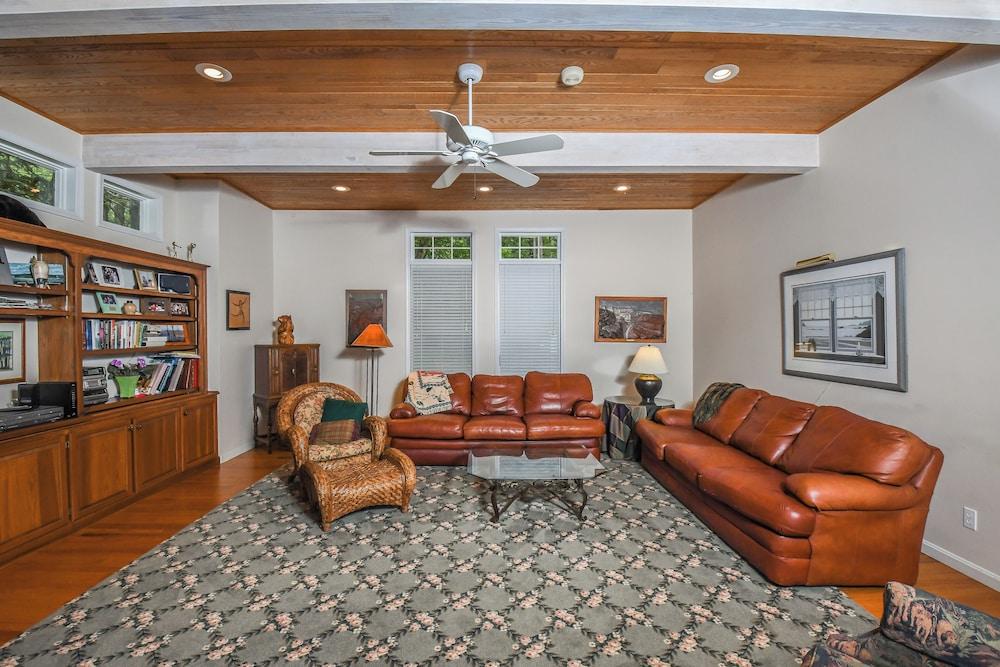 Sunset View by Taylor Made Deep Creek