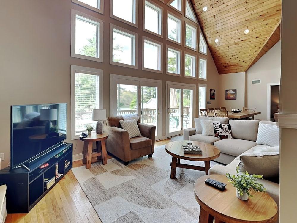 Penn Point Paradise by Taylor Made Deep Creek