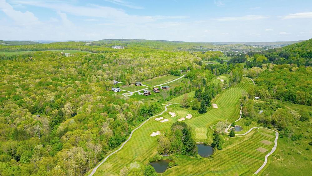 Valley Lodge by Taylor Made Deep Creek