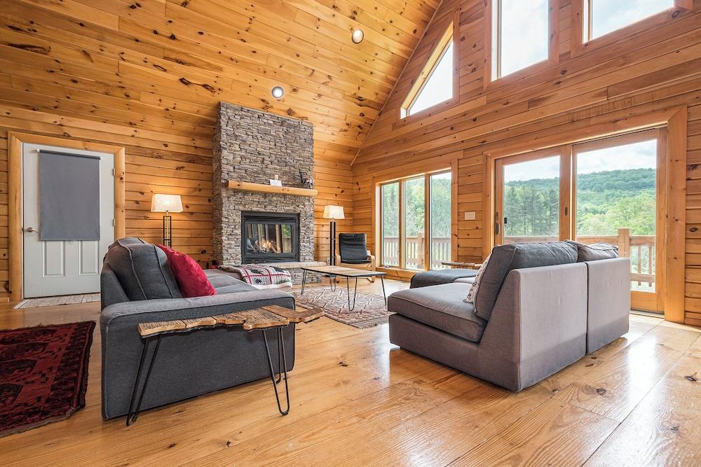 Valley Lodge by Taylor Made Deep Creek