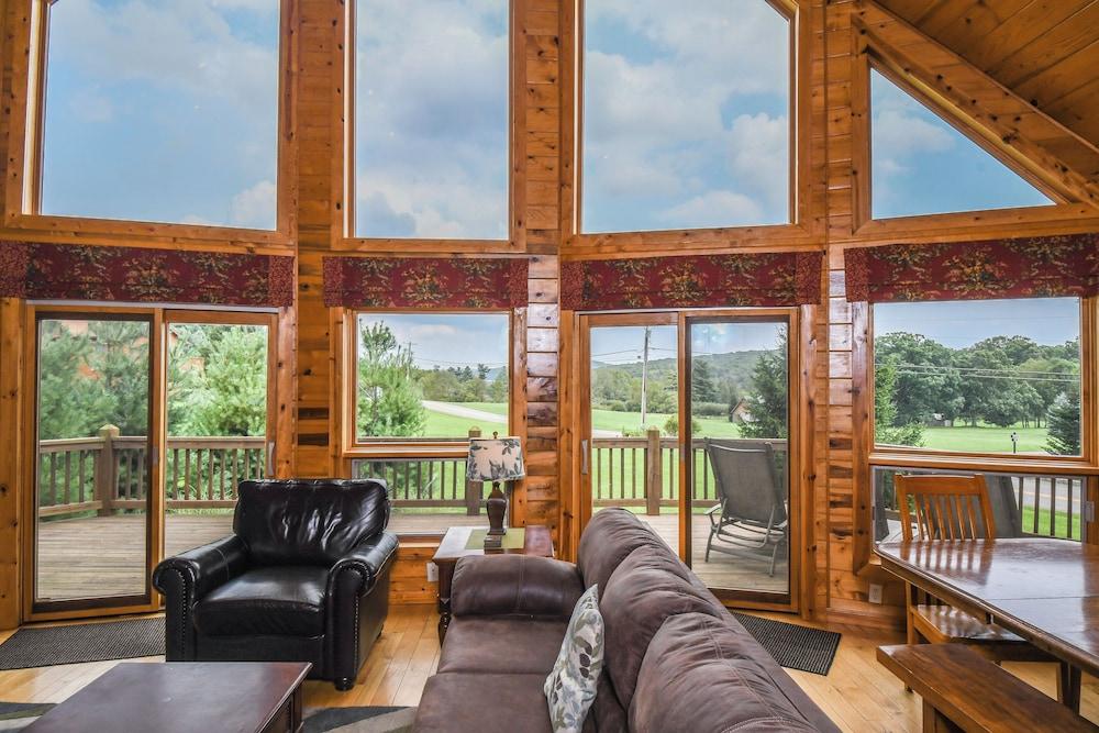 Windsor House by Taylor Made Deep Creek