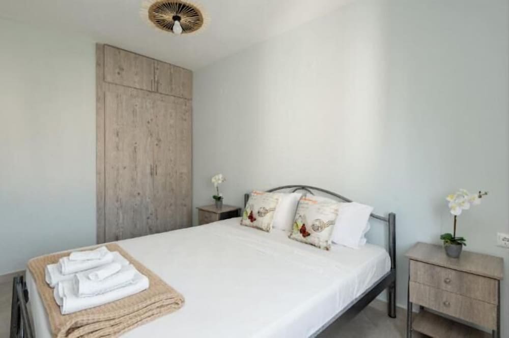 Bright Spacious Two-bedroom Apartment