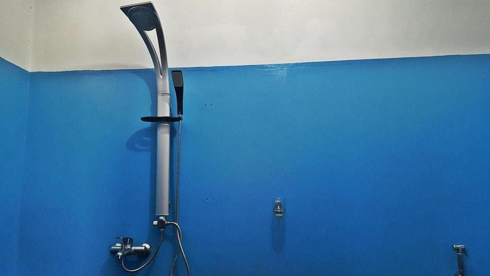 100 Step Beach White House