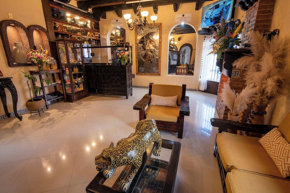 Hotel Palacio de Moctezuma