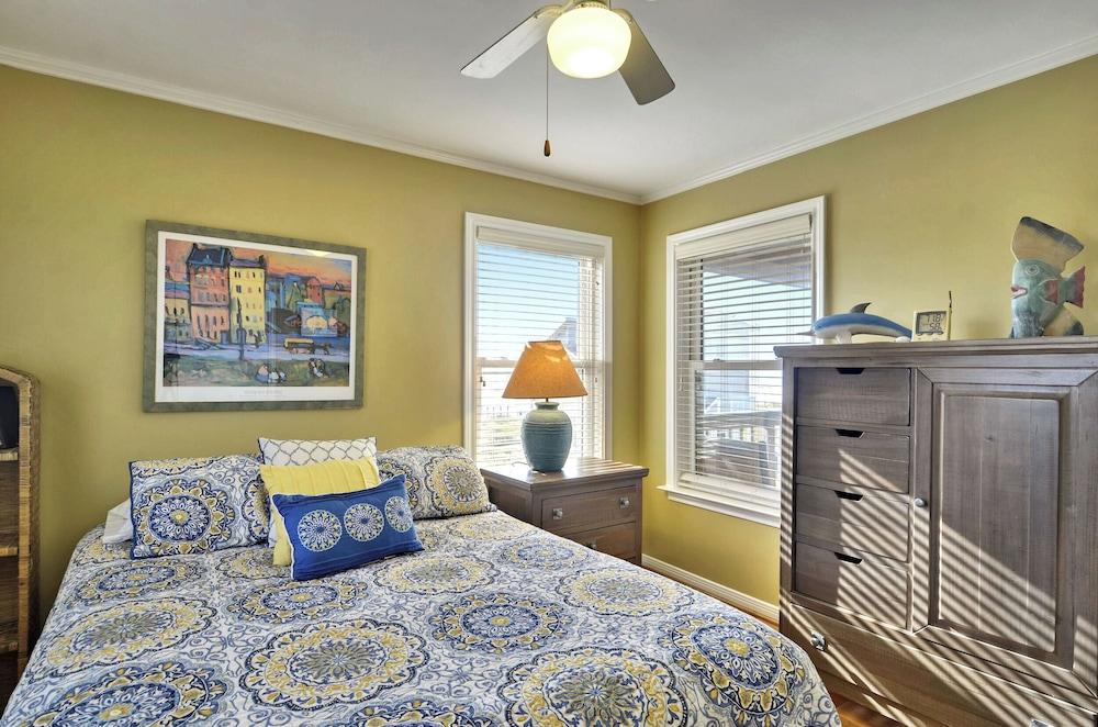 A Sunny Sandbar by Ryson Vacation Rentals