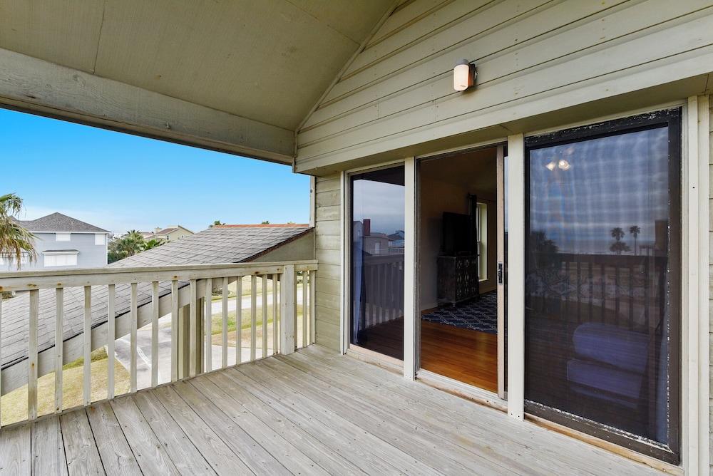 All Decked Out by Ryson Vacation Rentals