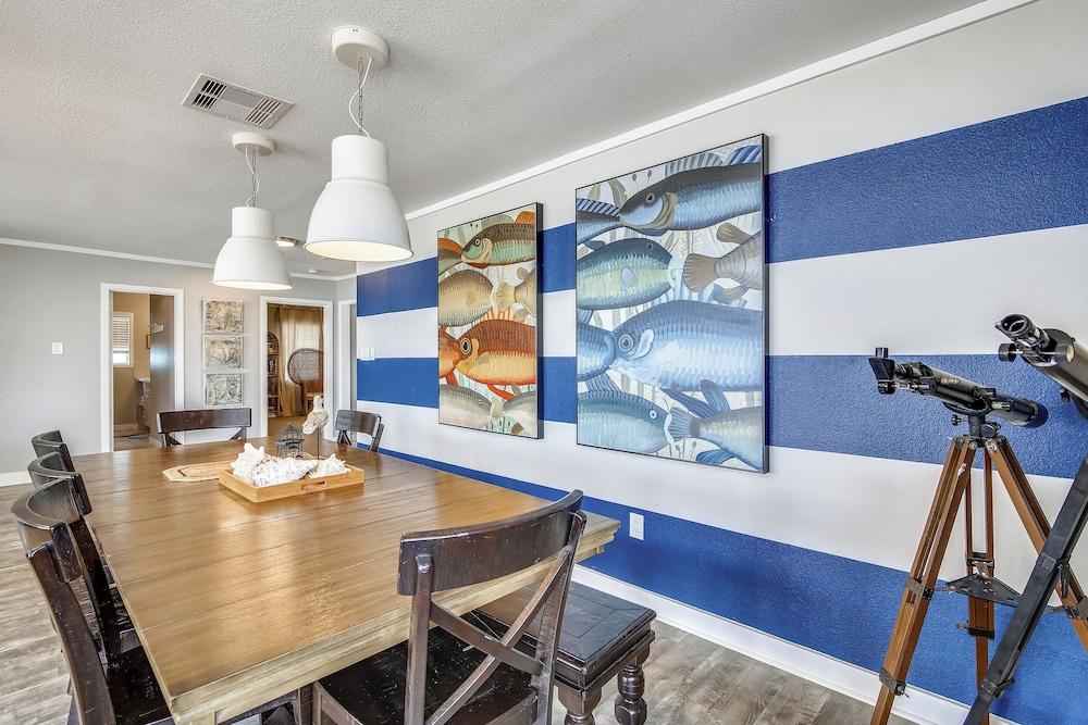 Bermuda Beachfront by Ryson Vacation Rentals