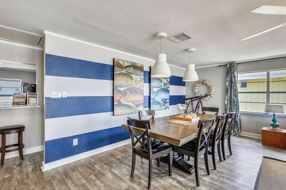 Bermuda Beachfront by Ryson Vacation Rentals