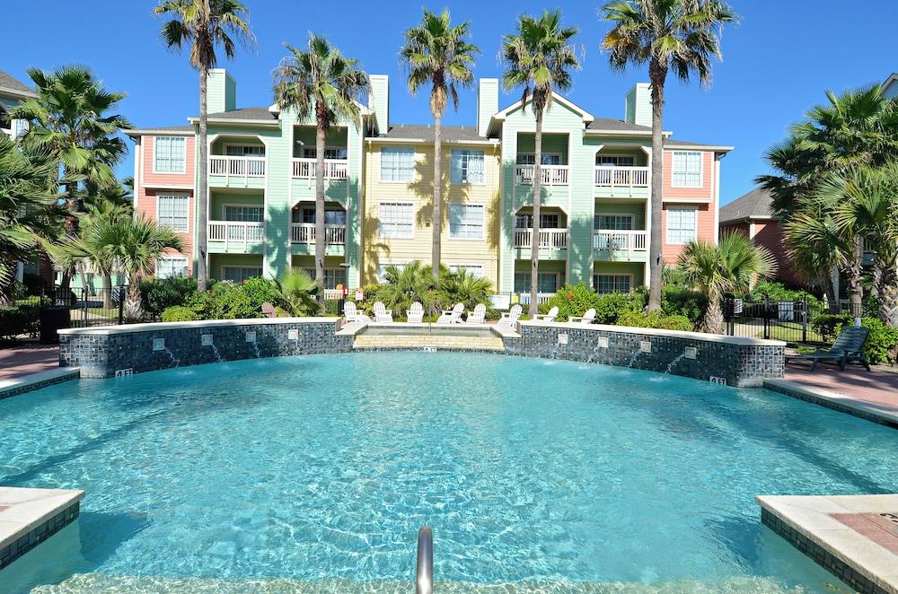 Oasis at the Dawn by Ryson Vacation Rentals