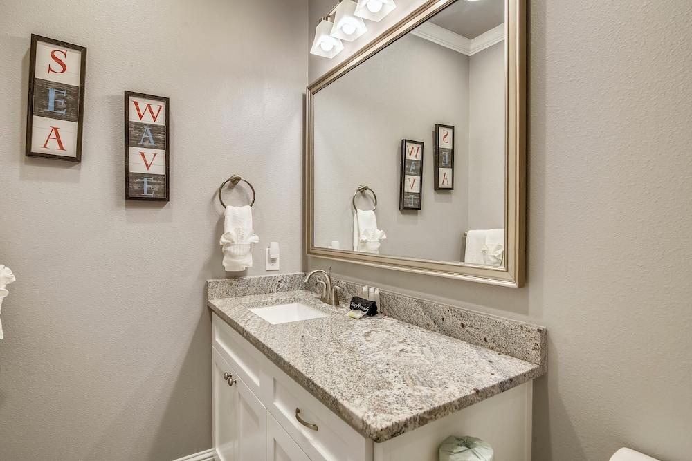 Salty Blue Mermaid by Ryson Vacation Rentals