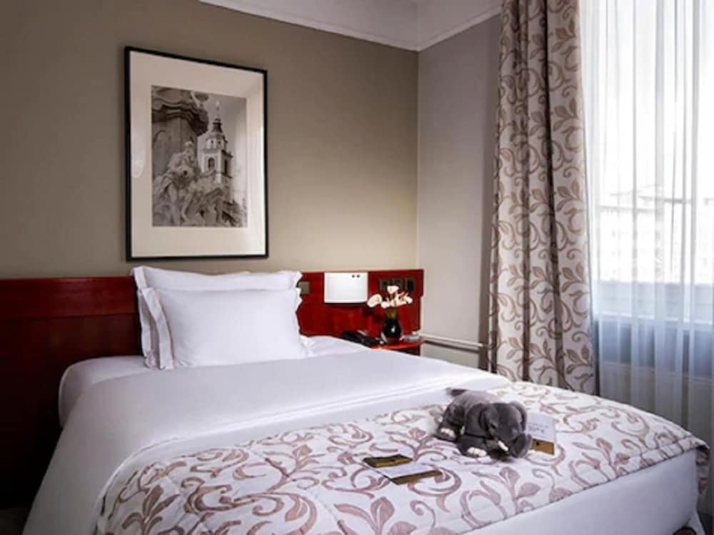 Goroomgo Kanha Inn Lucknow